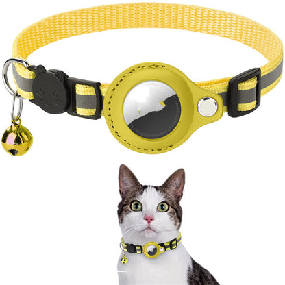 Reflective and waterproof pet collar with AirTag holder