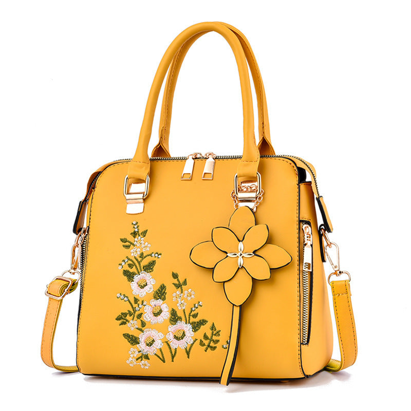 Women's floral shoulder bag
