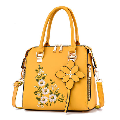 Women's floral shoulder bag
