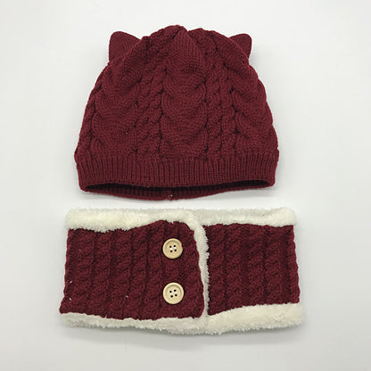 Cozy winter beanie with velvet lining