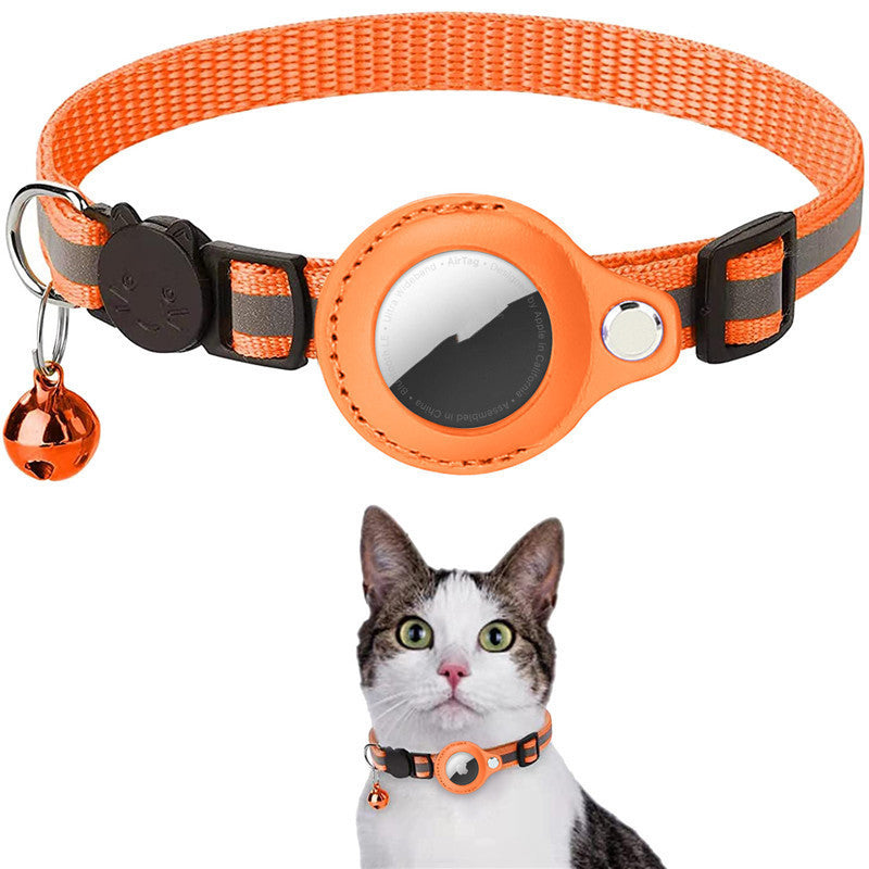 Reflective and waterproof pet collar with AirTag holder